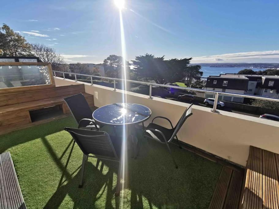 Number 7 Torquay Stunning Sea Views Apartment Exterior photo