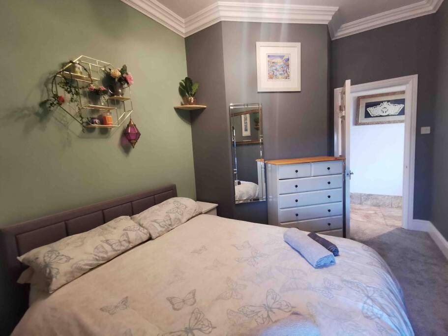 Number 7 Torquay Stunning Sea Views Apartment Exterior photo
